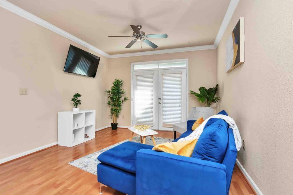 Modern Condo Near Texas Medical Center W Free Parking Houston Eksteriør billede